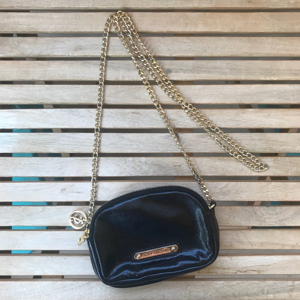JUICY COUTURE | Textured Crossbody Wallet Bag